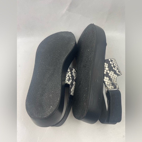 VINCE "Marett" Snake-Embossed Platform Sandals SZ 7 - Picture 8 of 14